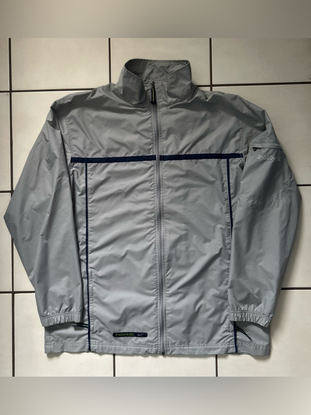 Y2K Nike Nylon Windbreaker Jacket Gray w Navy Blue Accents XL